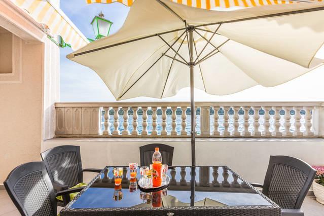 Apartment Masa Pirovac Kültér fotó