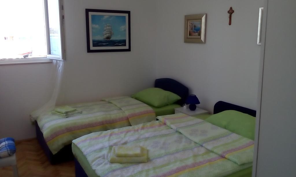 Apartment Masa Pirovac Kültér fotó