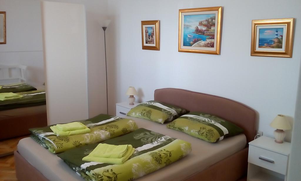 Apartment Masa Pirovac Kültér fotó
